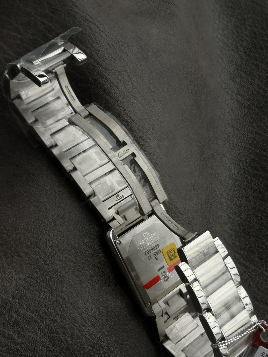 1740550845392-1.jpg
