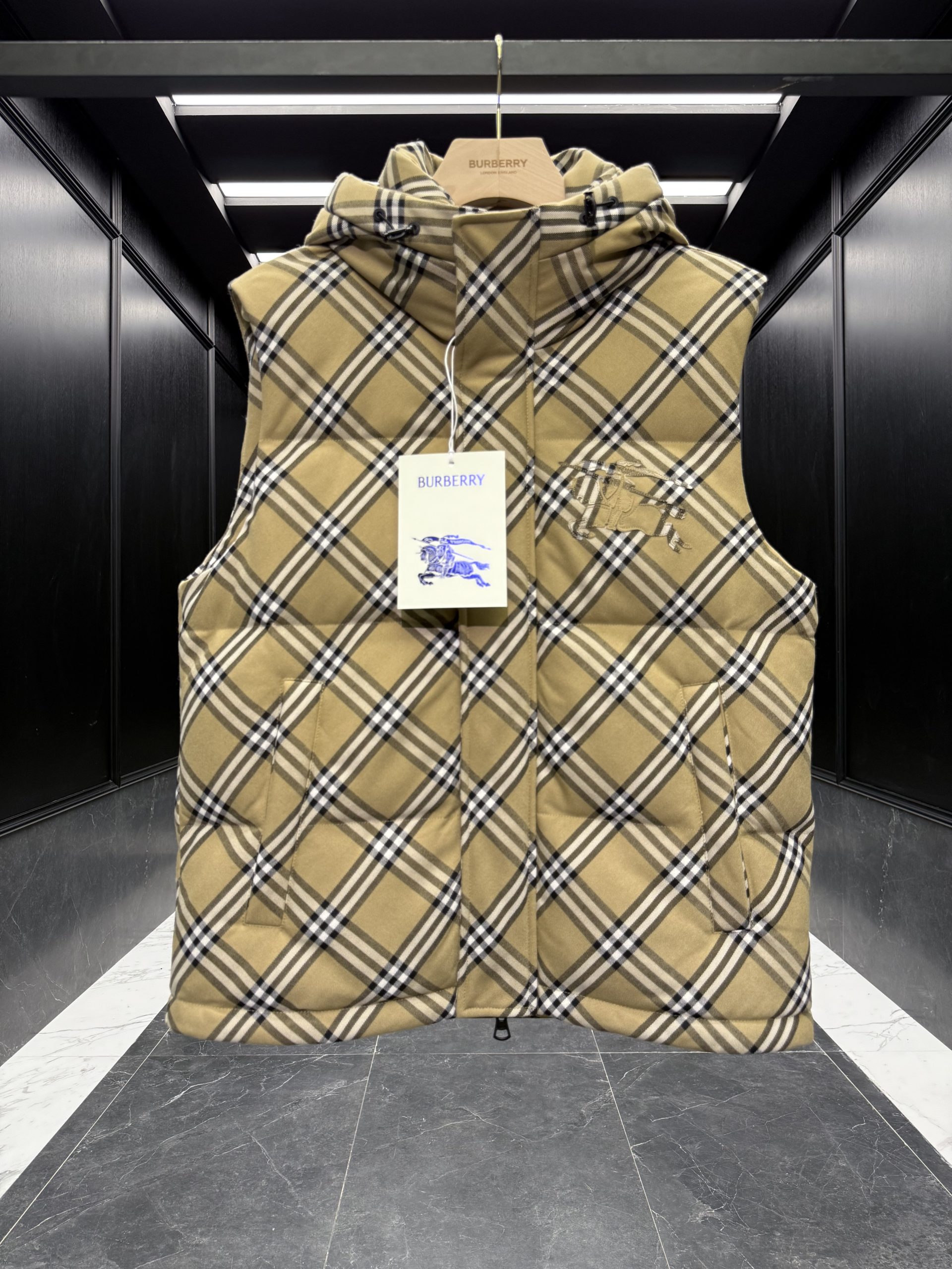 1761284263320-scaled-1.jpg