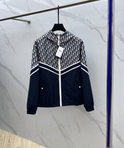 今季の秋冬暖かい服 クリスチャンディオール アウター/トレンチコート2511SYJ290-DI046