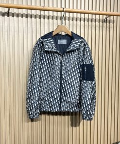 今季の秋冬暖かい服 クリスチャンディオール アウター/トレンチコート2511SYJ320-DI047