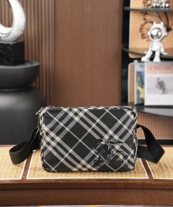 激安人気新品鞄 バッグ バーバリー 2WAY 斜め挂けバッグ 2606GDSJ240-8385-2