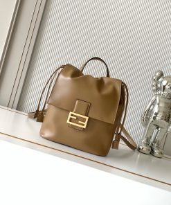 激安人気新品鞄 バッグ フェンディ FENDI  後背包 リュック 2606GDSJ880-8BZ057