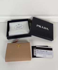 プラダ 財布 コインケース 名刺入れ Wallet コピー通販激安2606WLJ000-1ML050-1
