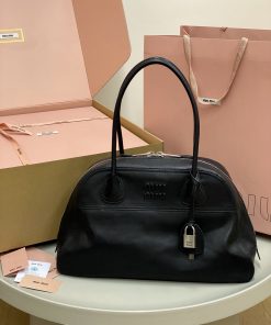 新作通販 超美品 ミュウミュウ 鞄  bag ボストンバッグ 2606zfJ128-F0031-01