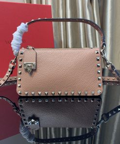 新作入荷 ヴァレンティノ カバン バッグ ショルダーハンドバッグ   Garavani Rockstud 2606CHJ000-2047-3