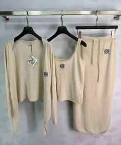 26秋冬新作 女性ファッション ロエベ  上下服 セットアップ 3枚  2609TTGJ220-Loe0803